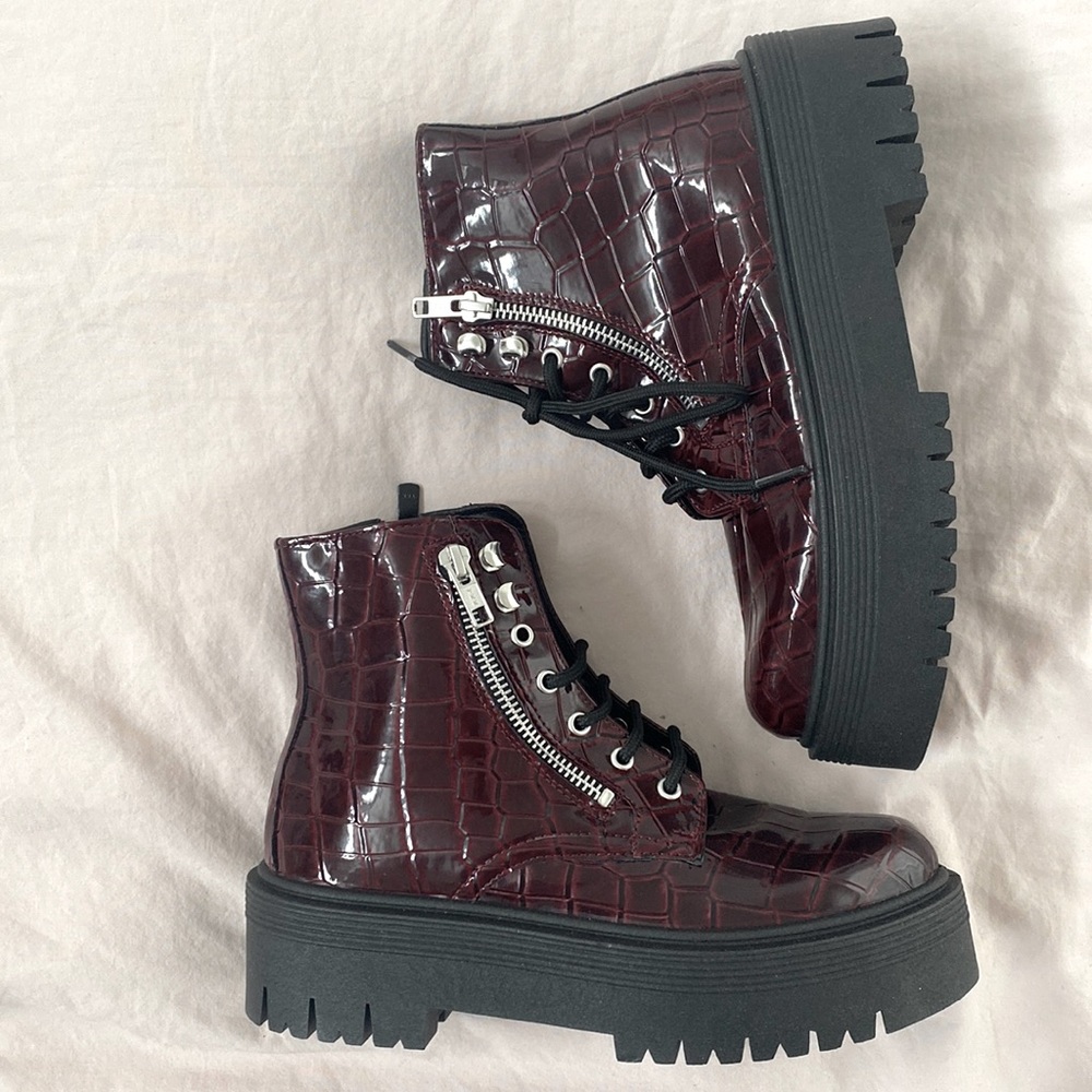 Pre-loved TOPSHOP platform Brooke Boots size 6.5